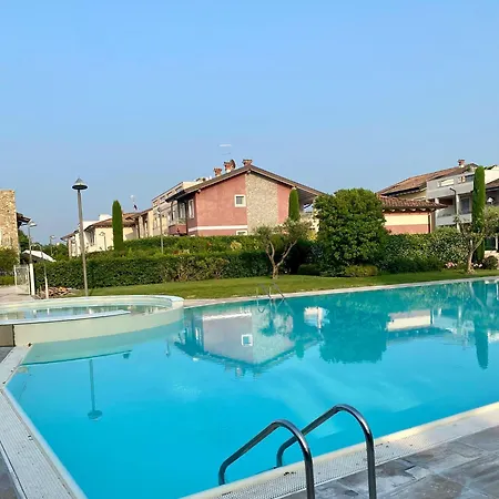Lorry Living Luxury - Peschiera Apartament